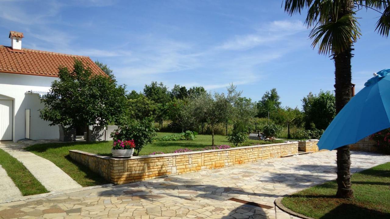 Stancija Vergotini Apartment Porec Exterior photo
